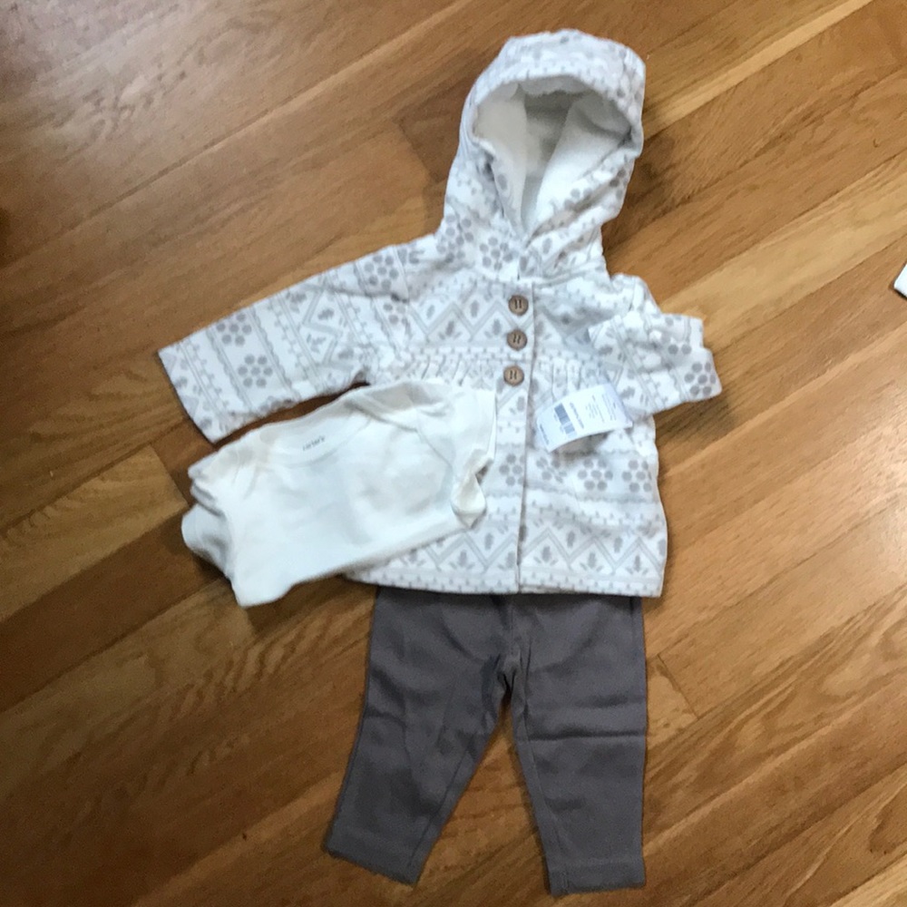 NWT Carter’s - Fleece Hoodie Set - 3m
